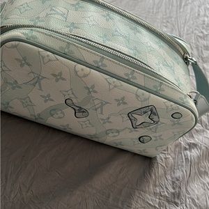 LV Makeup / accessorie bag .